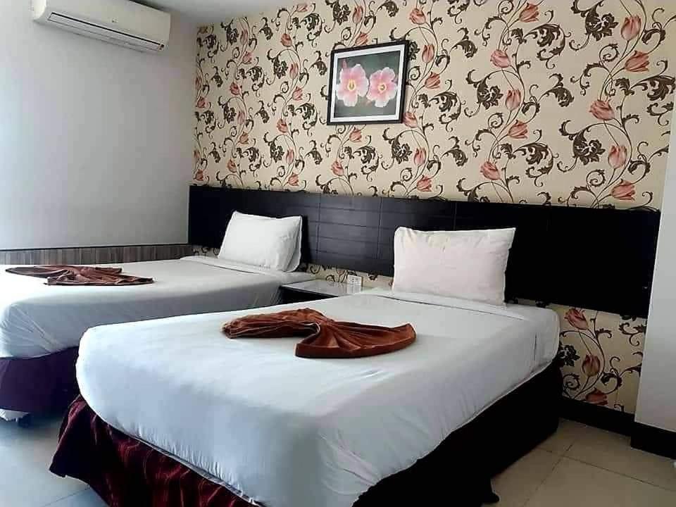 Grand Pruksa Siri Apartment Sara Buri Extérieur photo